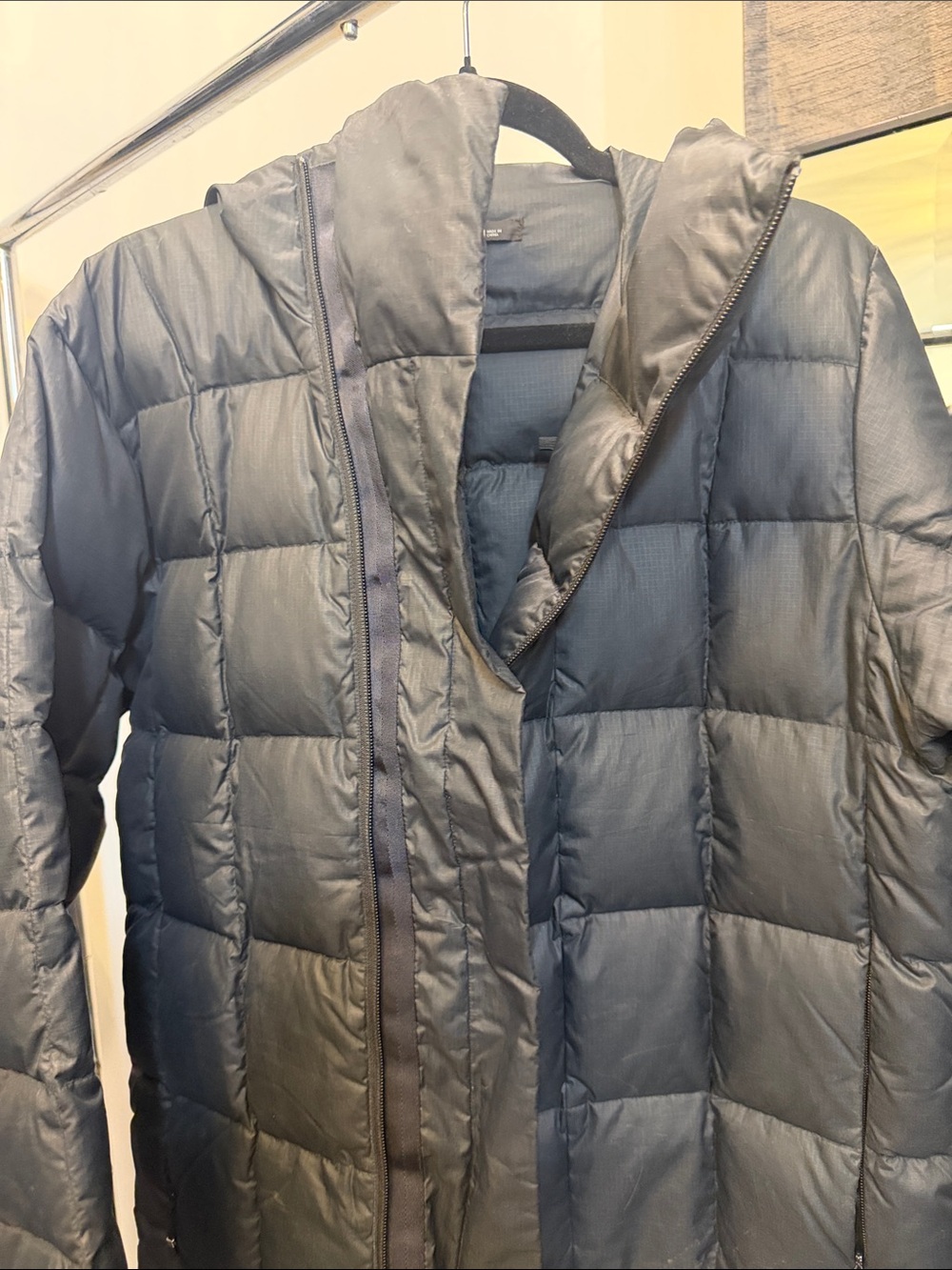 Nau Men's Black Quilted Hooded Puffer Jacket - Picture 5 of 5